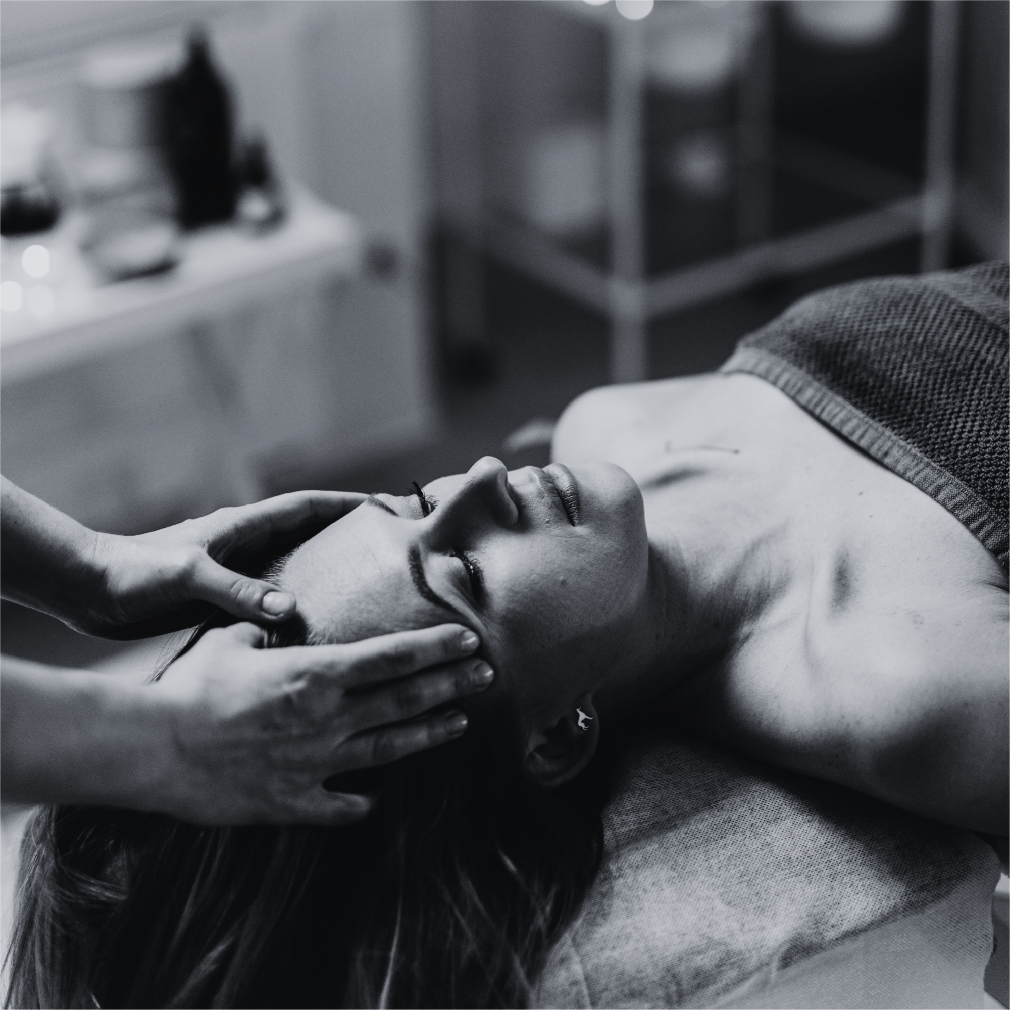 1 Hour Custom Massage at Mathew Fenochetti L.M.T. in Salem, NH