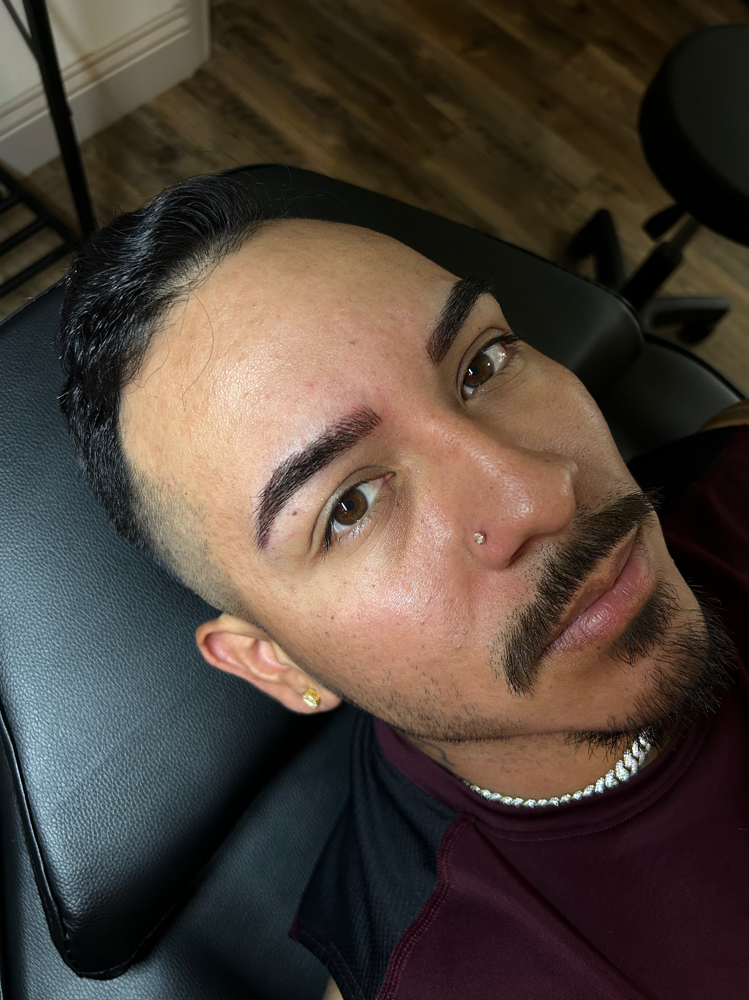Brow clean Up (Men + Women)