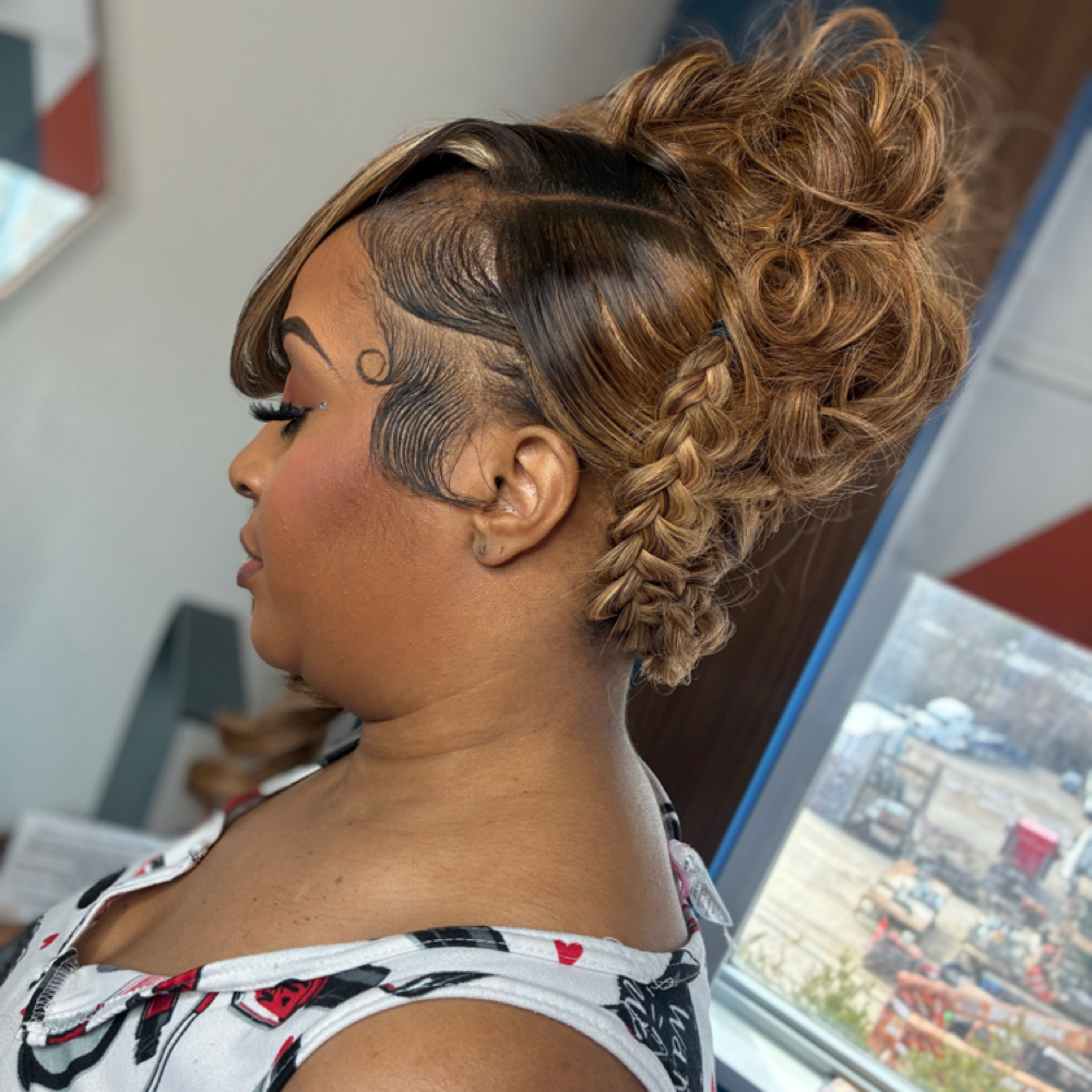 Natural Pinup With Closure at Sapphire  Jackson in Southfield, MI
