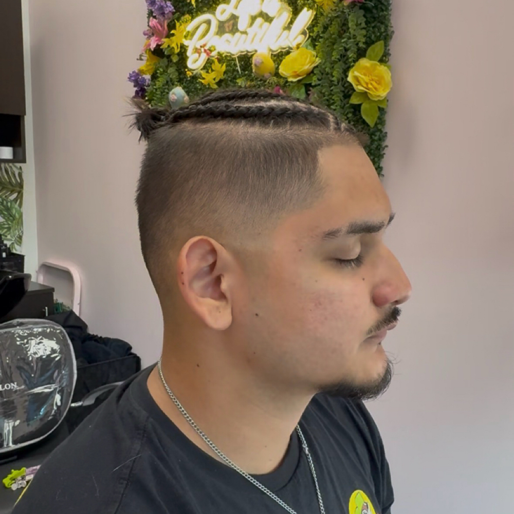 Clipper Cut at Vanessa's Chair in Leesburg, VA