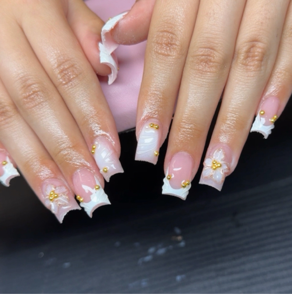 short acrylic at NAILSWJULI in Sanger, CA