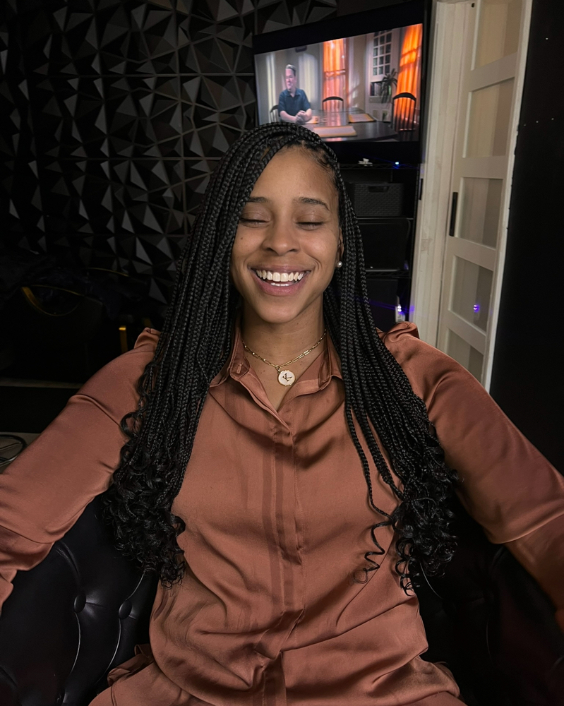 Medium Knotless at RahStylezz in Atlanta, GA