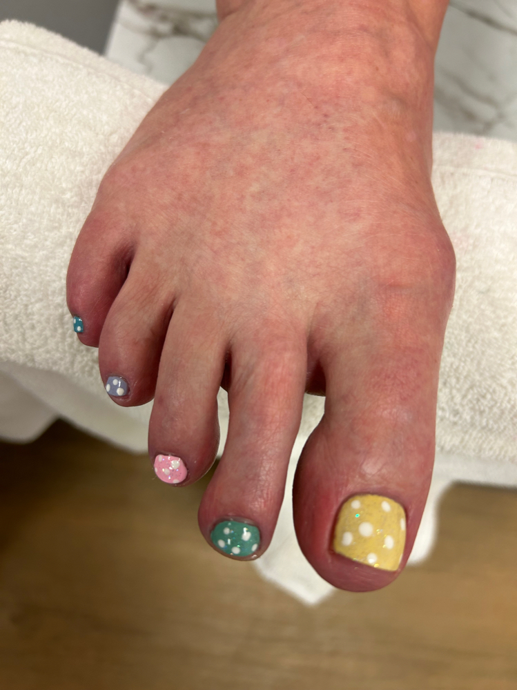 Spa Pedicure W/gel -Nicole L