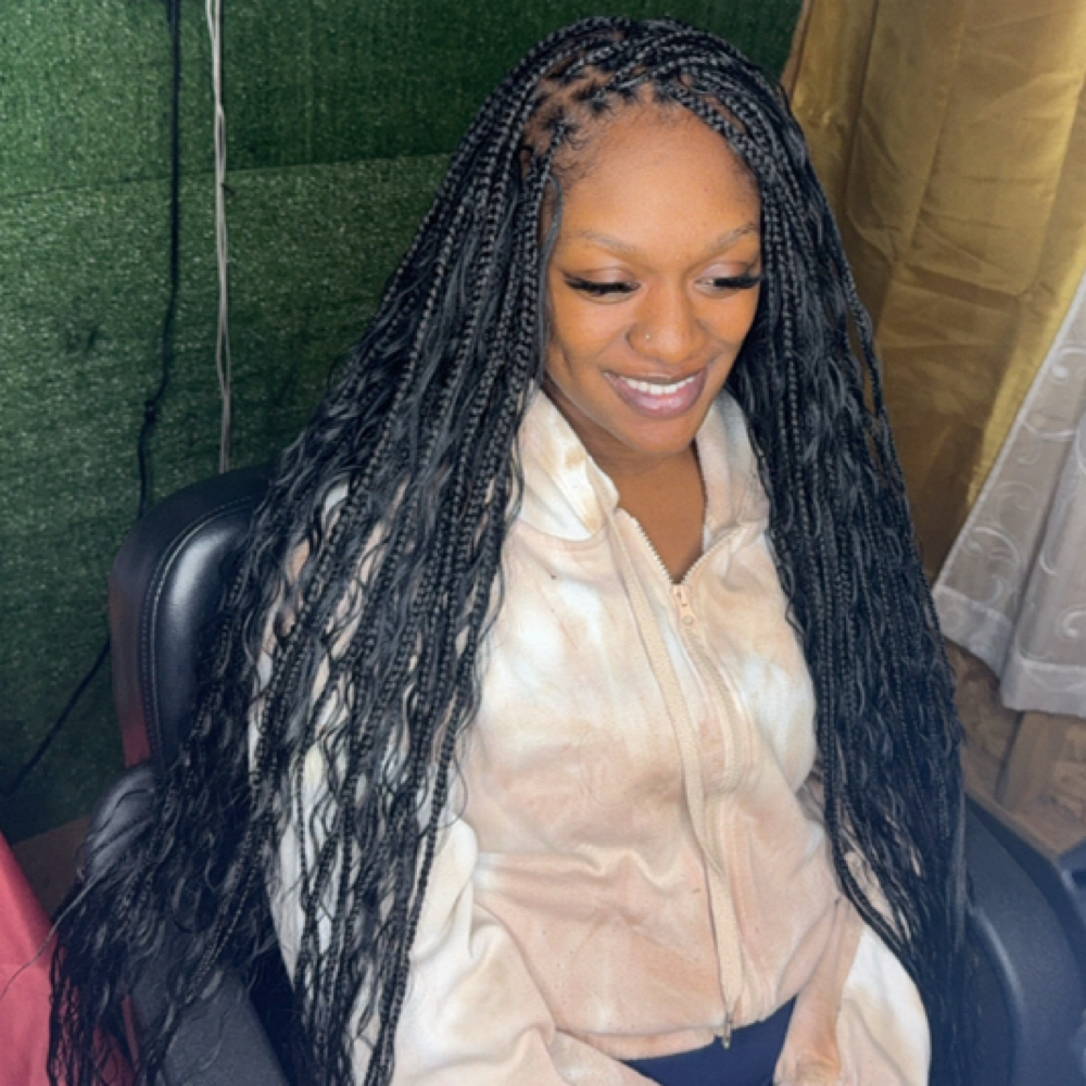 Knotless Service at HairByPaey in Dublin, GA