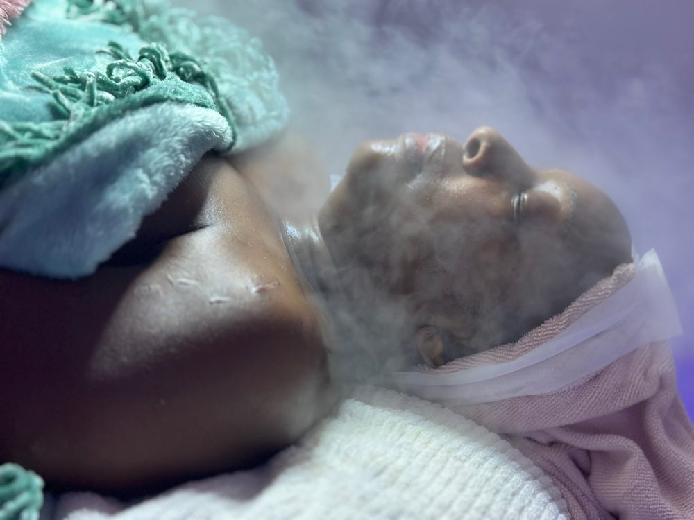 Solar Glow Deep Renewal Facial