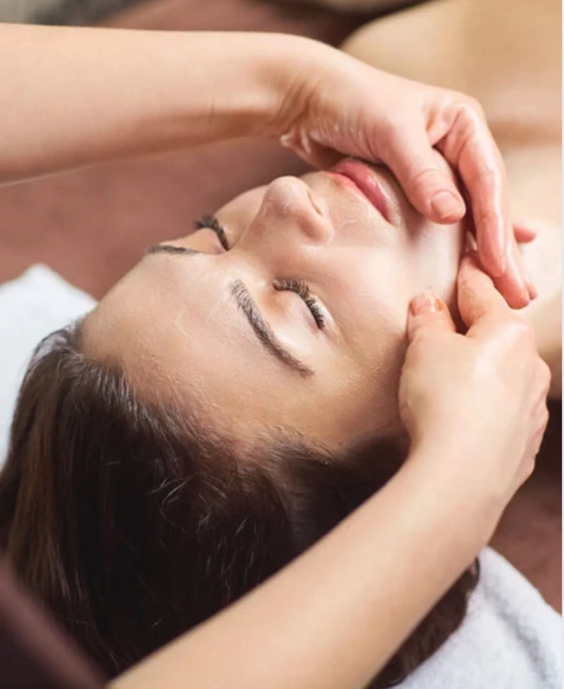 Oxygen “Detox”  Facial