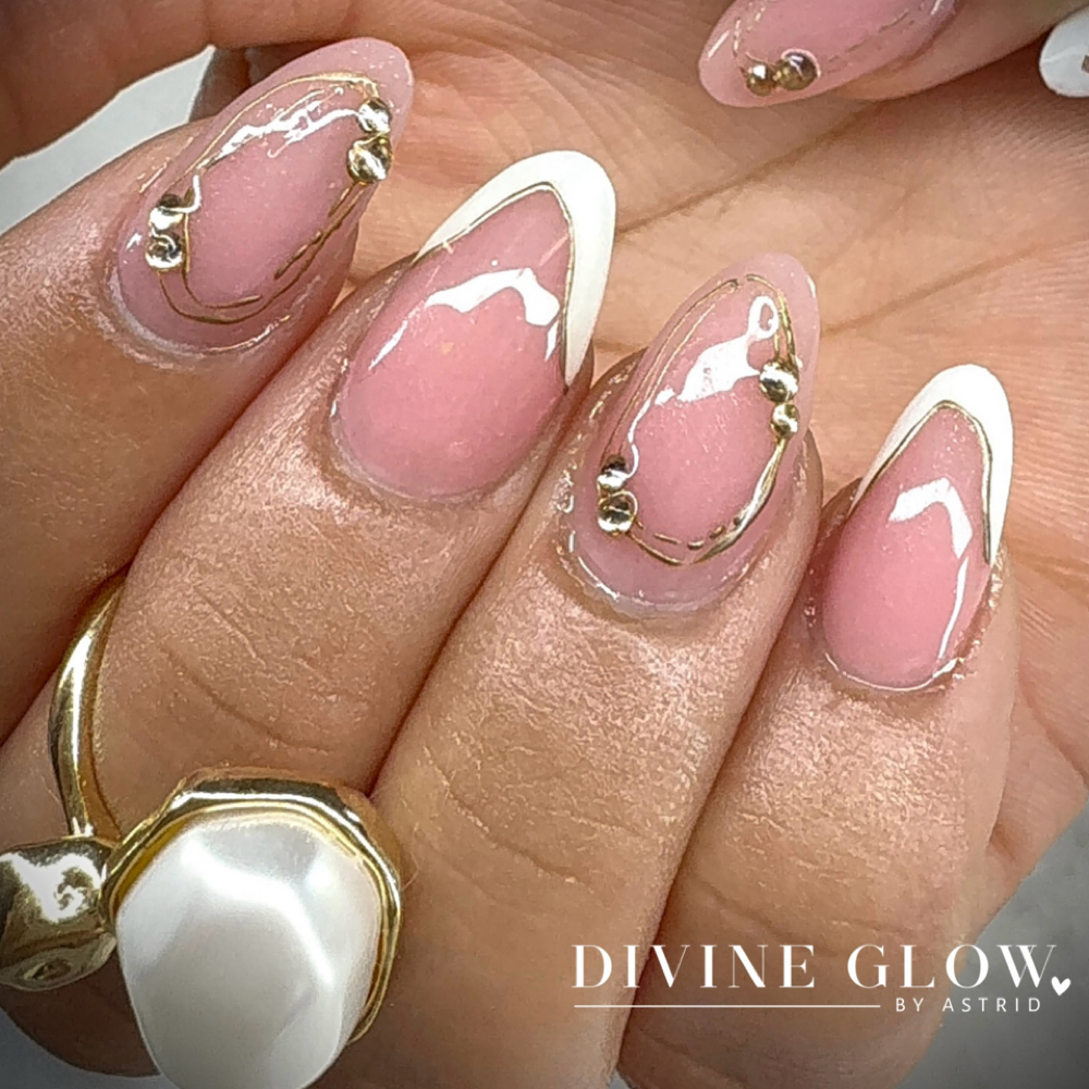 Full set M at Divine Glow in Meriden, CT