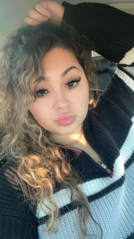 bottom lashes