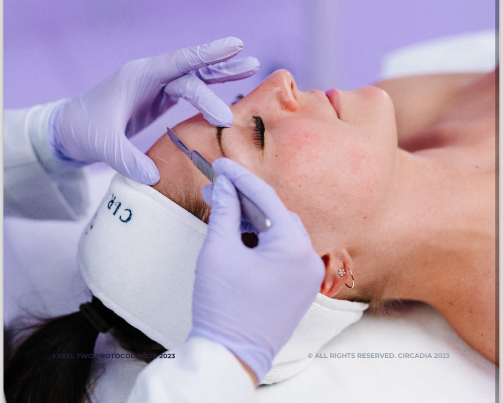 Signature Facial w/Dermaplaning