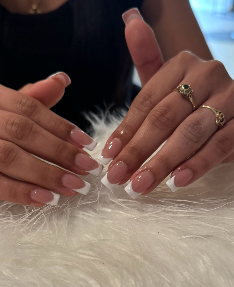 French Tip Nails ( gel X Nails )