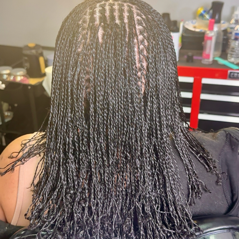 Microlocs Install at Crowned by Steph in Stroudsburg, PA