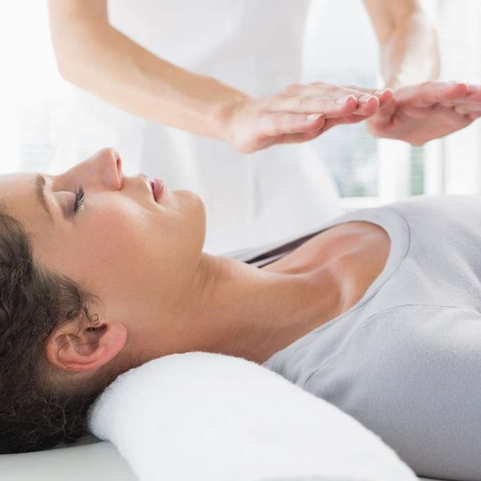 Reiki - 60 Minute at Serenity & Rose Salon and Spa LLC in Dayton, OH