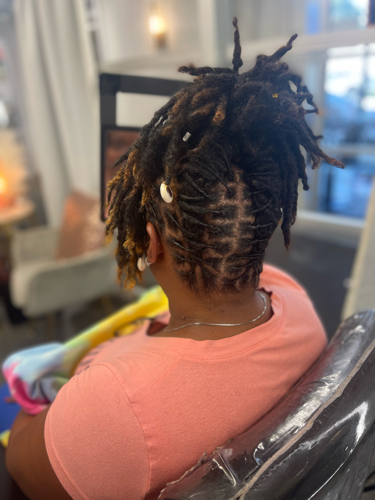 Womens LOC Styling