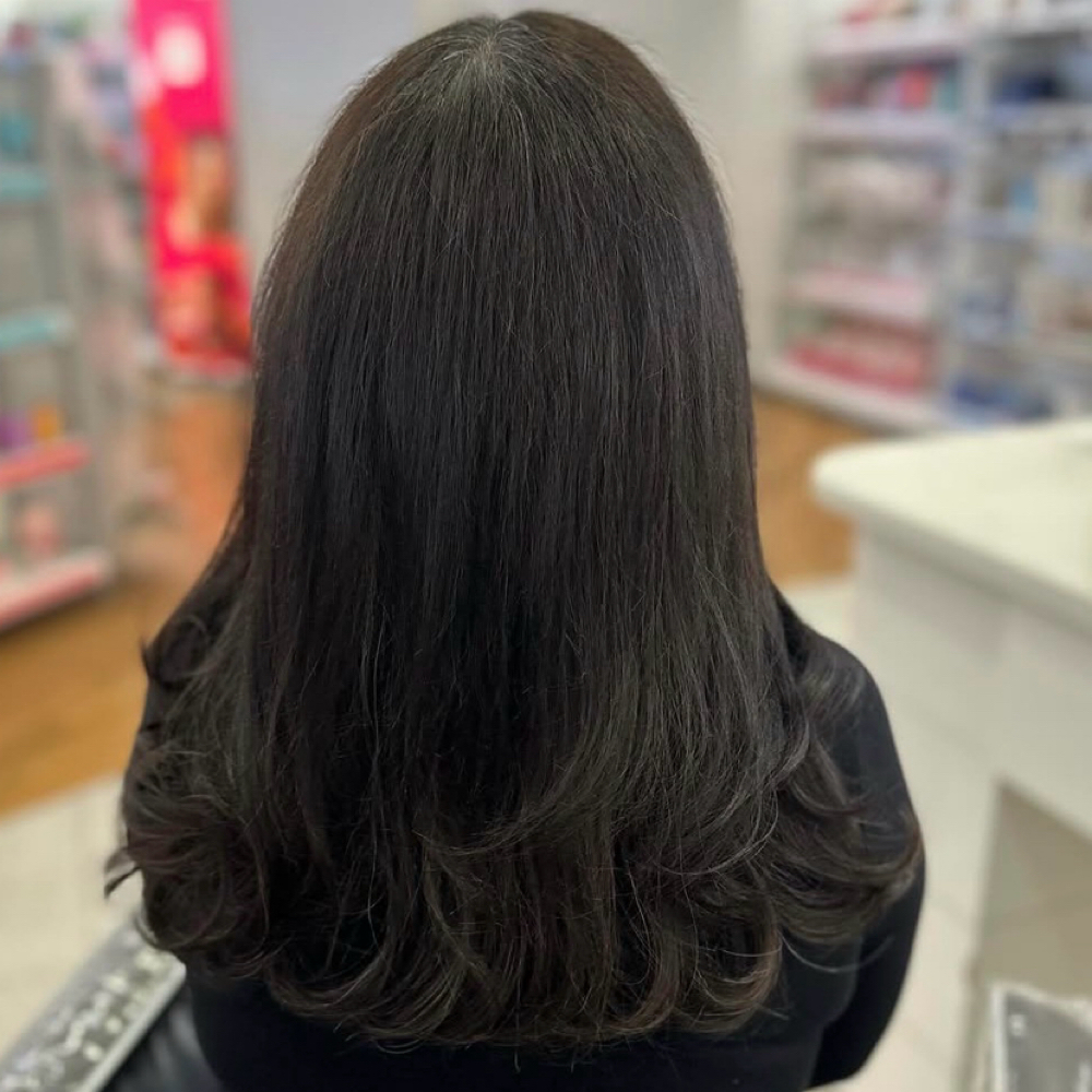 Signature Haircut at Joannie Beauty in Chicago, IL