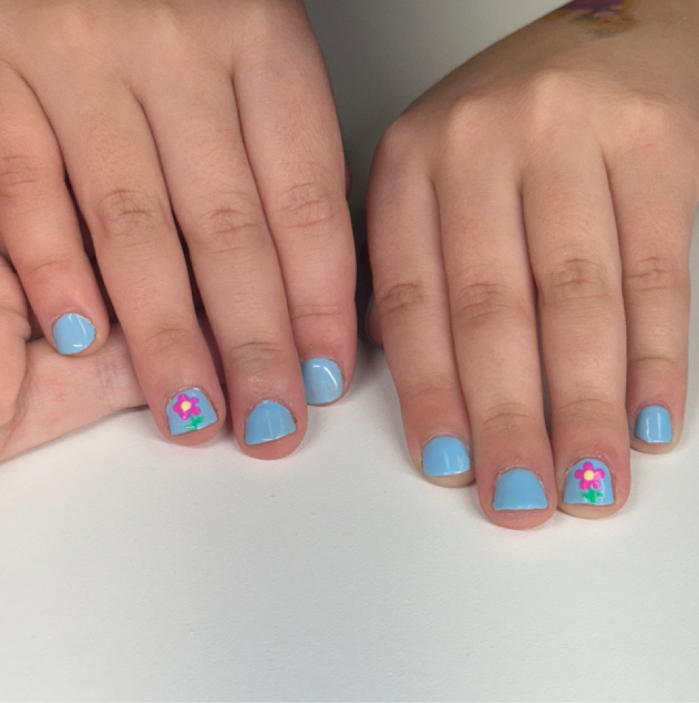 kid’s manicure at polished by ryleigh in jonesboro, AR