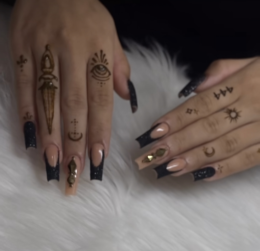Henna Temporary Tattoo