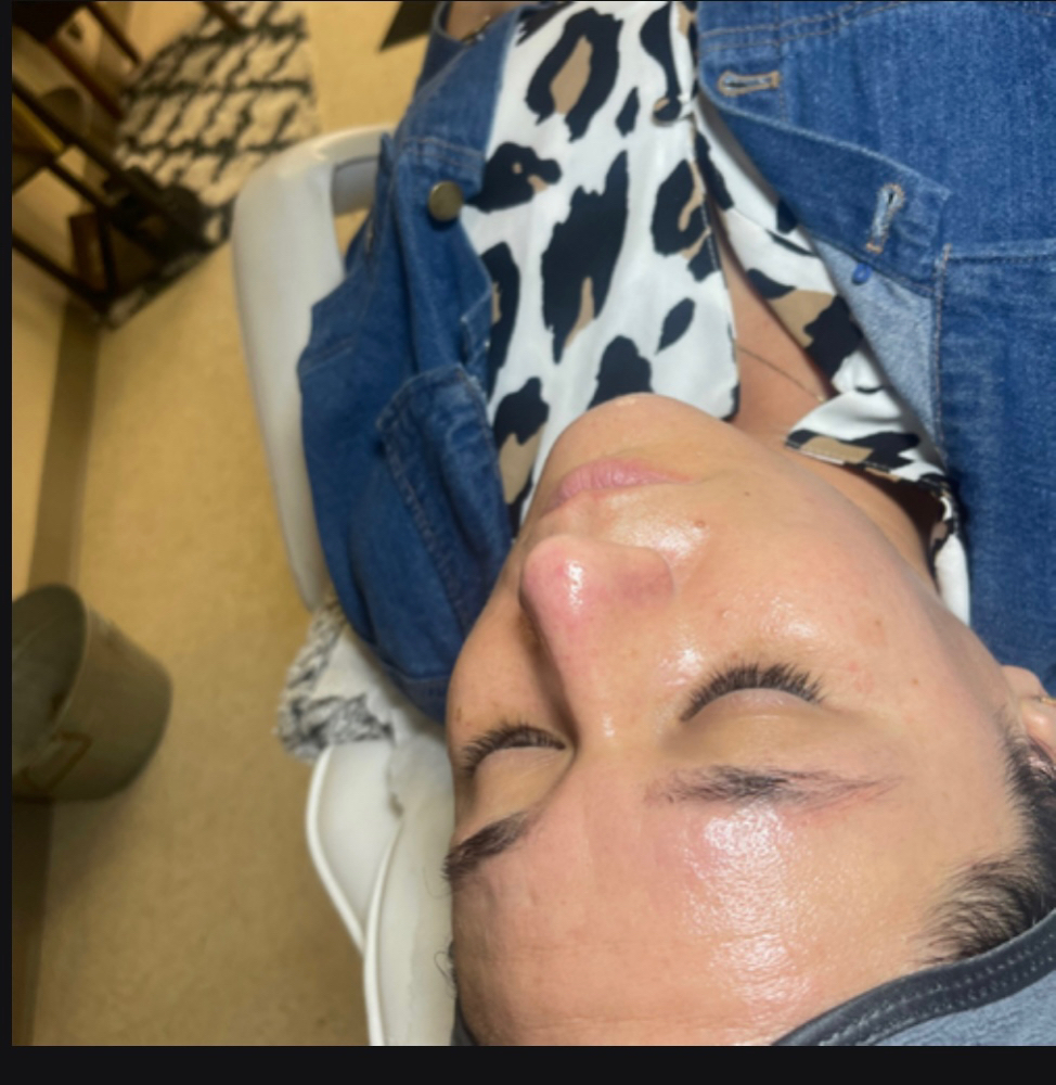 Basic Facial at Brookes Beauty Spa in Bay Springs, MS