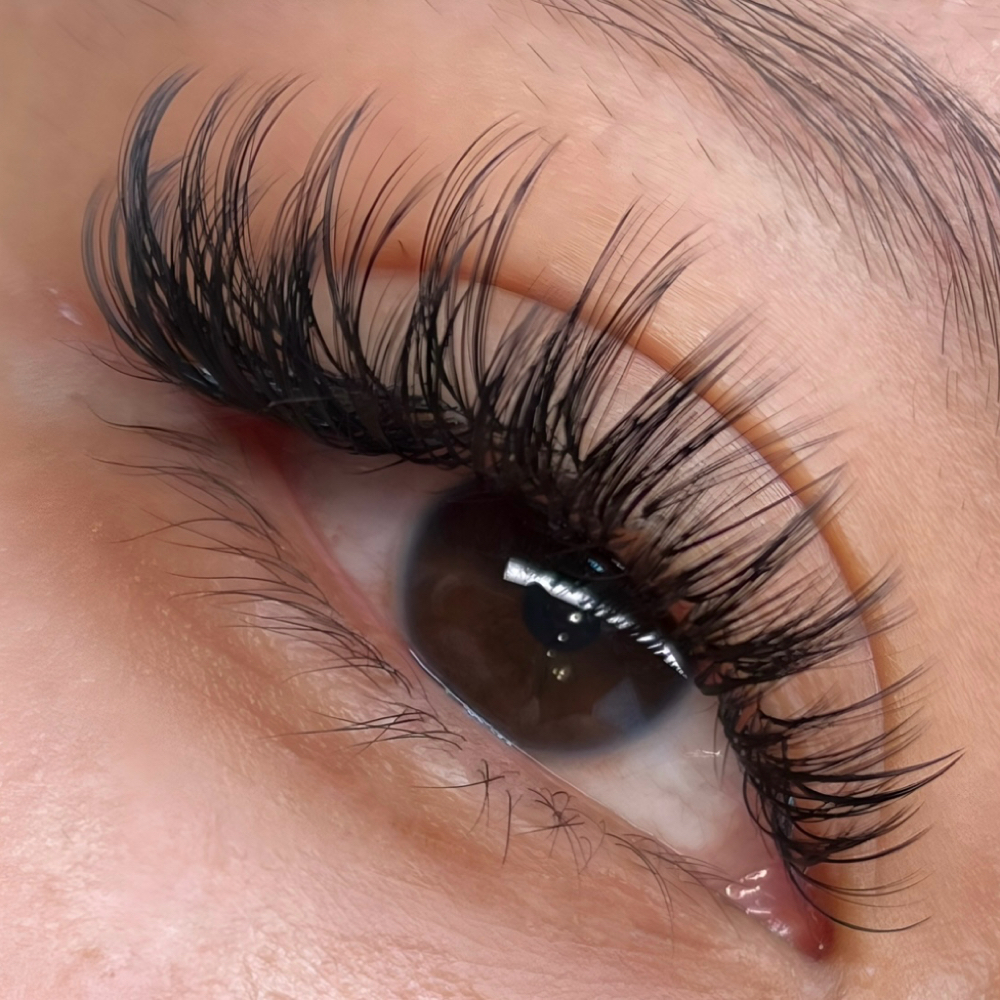Wet Full Set at LASHES BY YANI in Fort Smith, AR