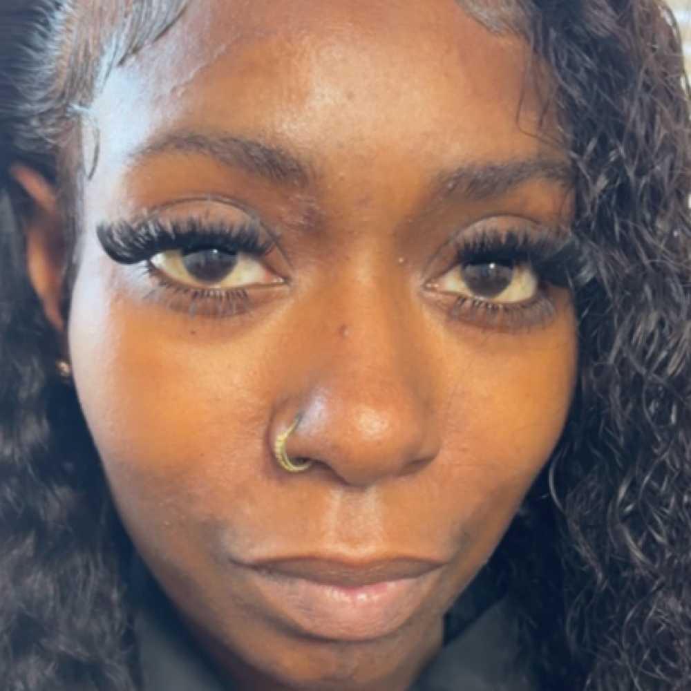 Cluster Lashes at Cole’s Creative Creations in Clarksville, TN