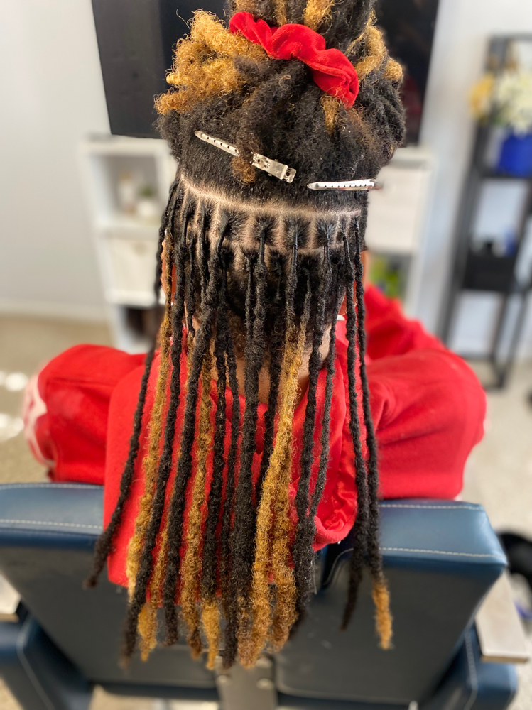 Hair Dye at Estrebeautyy in Columbia, MO