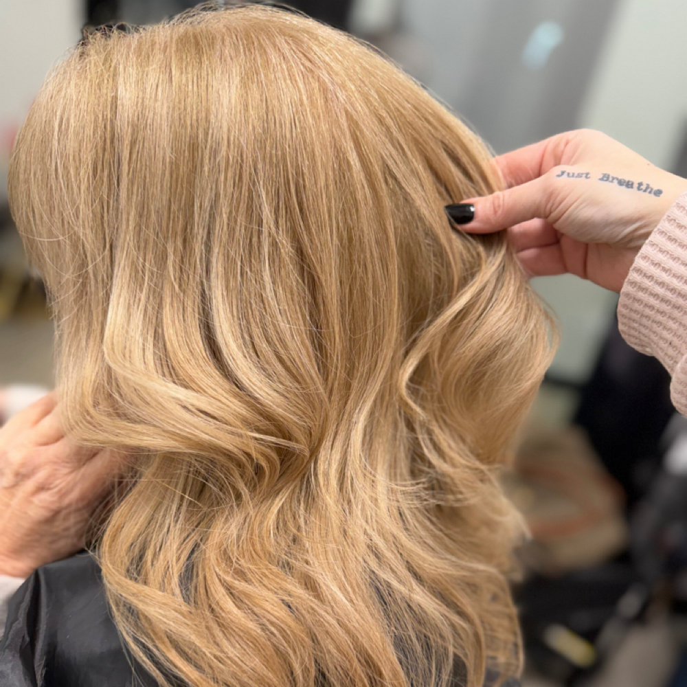 Full Highlight at Beth’s Bridal & Beauty Suite in Plymouth, MA