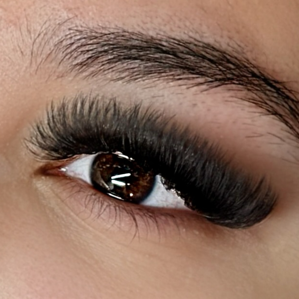 Volume Lash Extensions at Vix’ Beauty Room in Thornton, CO