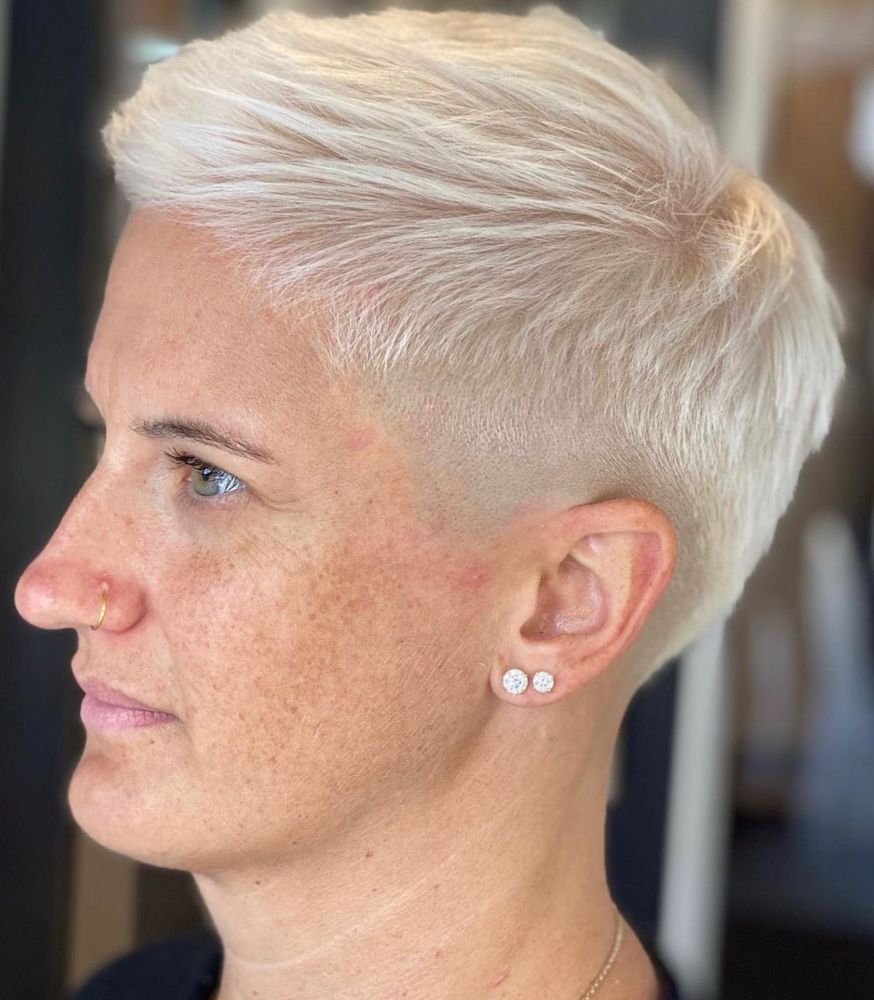 Platinum Retouch  Gloss Haircut