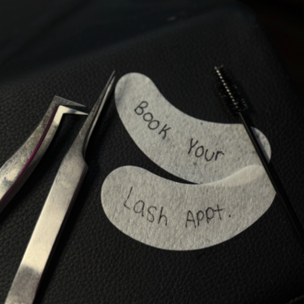 (full Set) Volume Lash Extentions at Mini Salon Co. in Bay city, MI