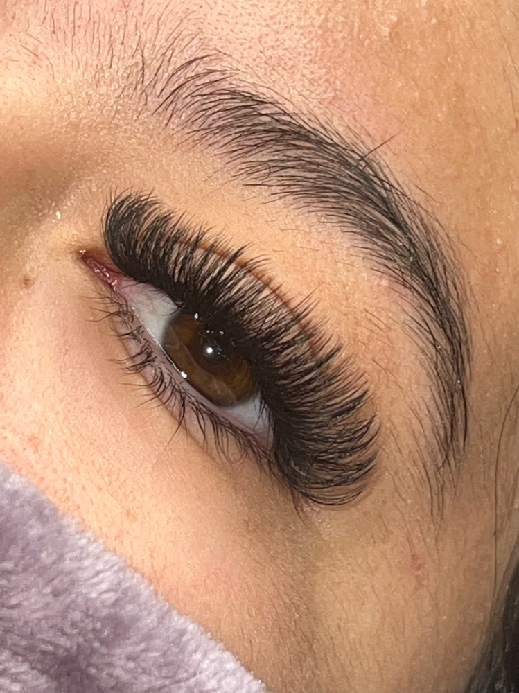 Volume Lashes 😝