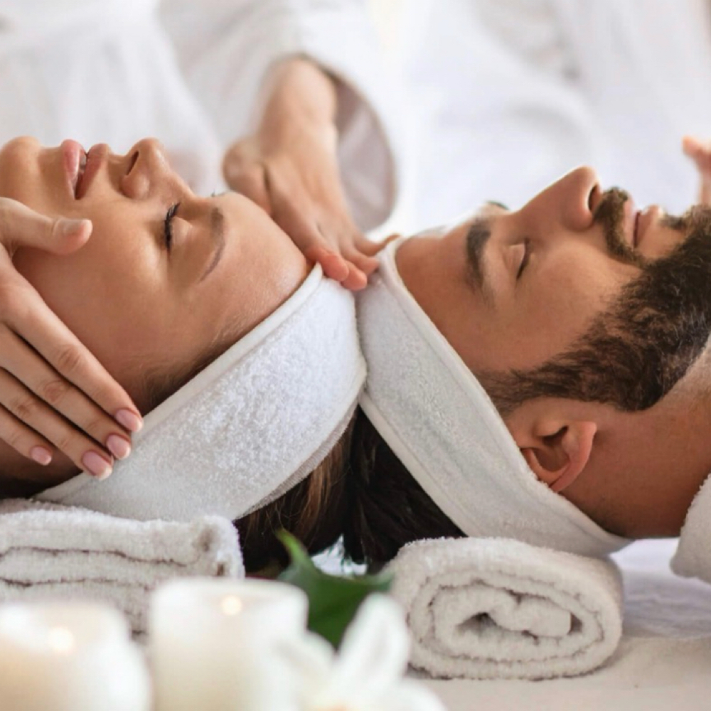Doubles Facial / Calendar Hold at Hola Bella! Beauty Bar in Commerce City, CO