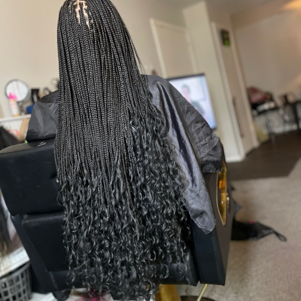 Goddess Knotless at TheeBraidBox LLC in Winston Salem, NC