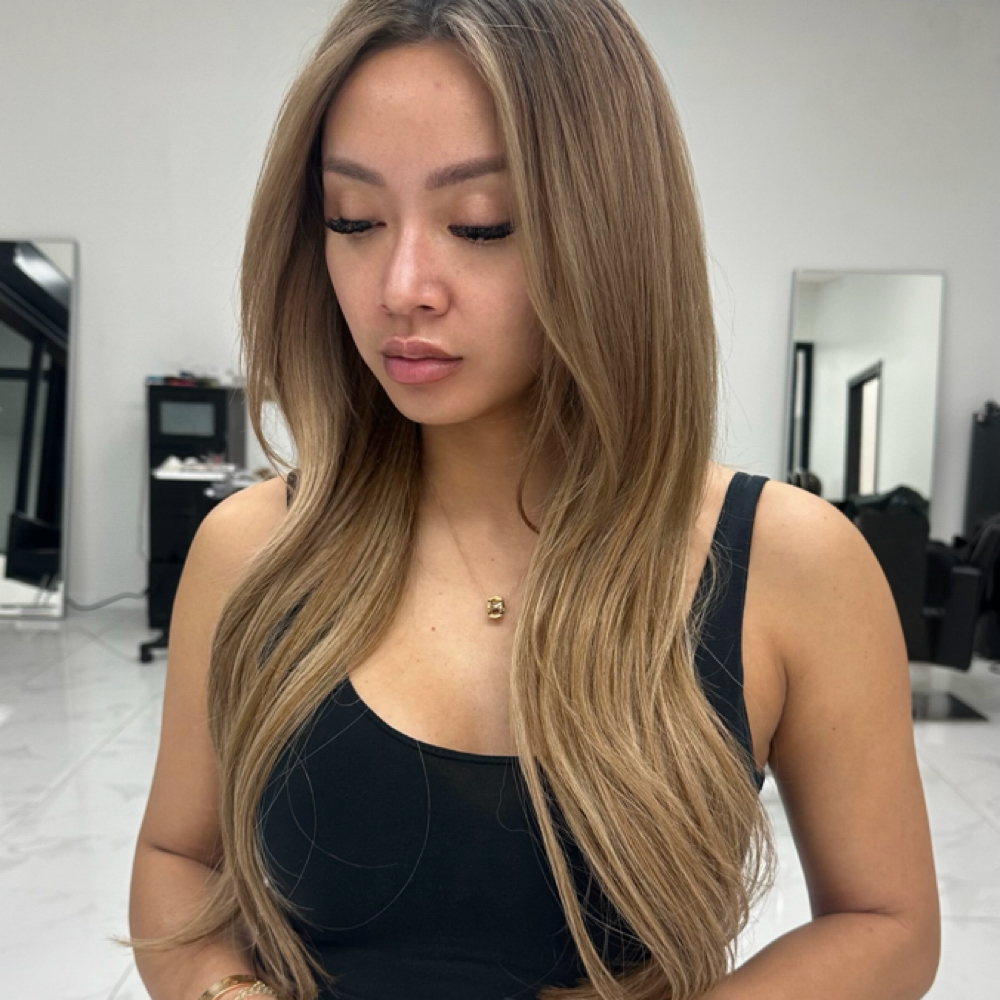 Extension Wash + Style at Looks by MJ in Pasadena, CA