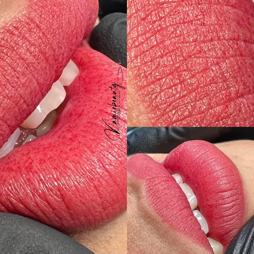 LIP BLUSH / DARK LIP CORRECTION