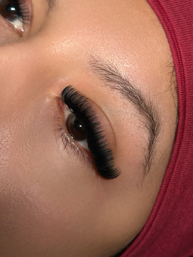 Volume 2 weeks at Pinkalicious Lashes 🌟 in baytown, TX