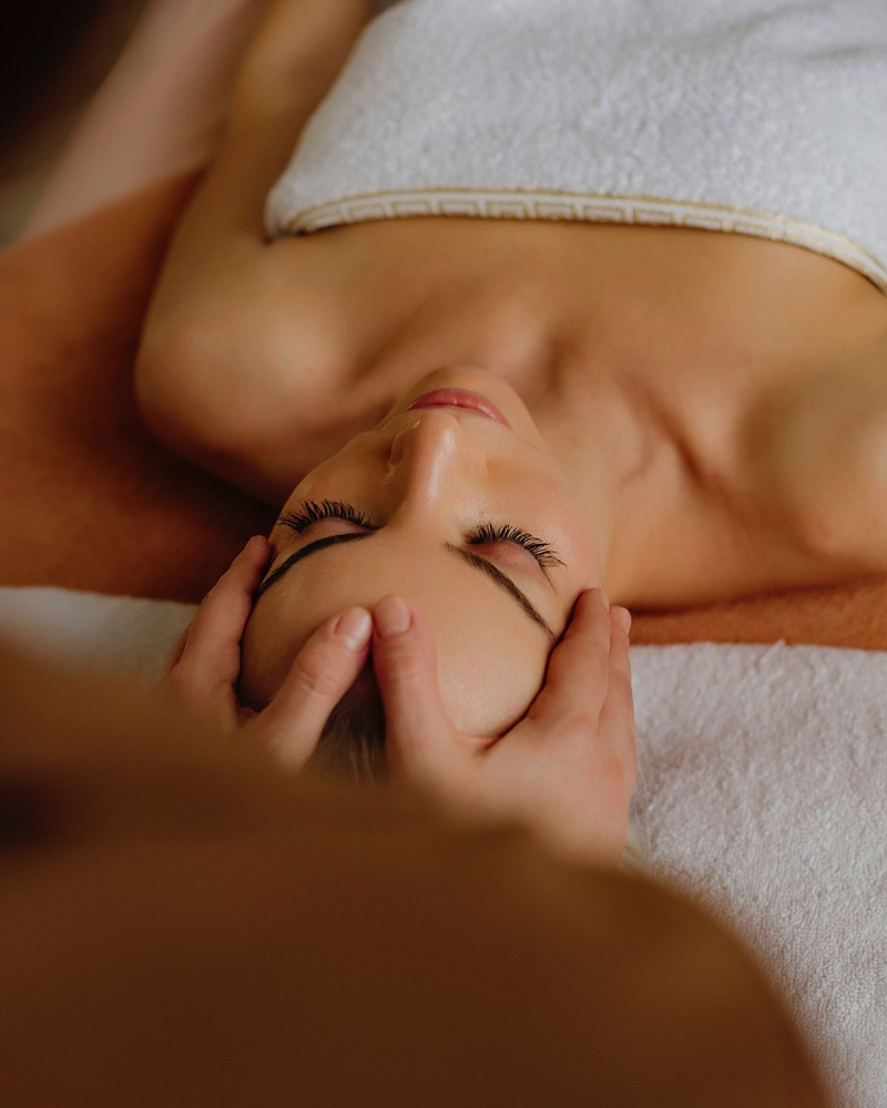 30 Minute Scalp Massage Treatment