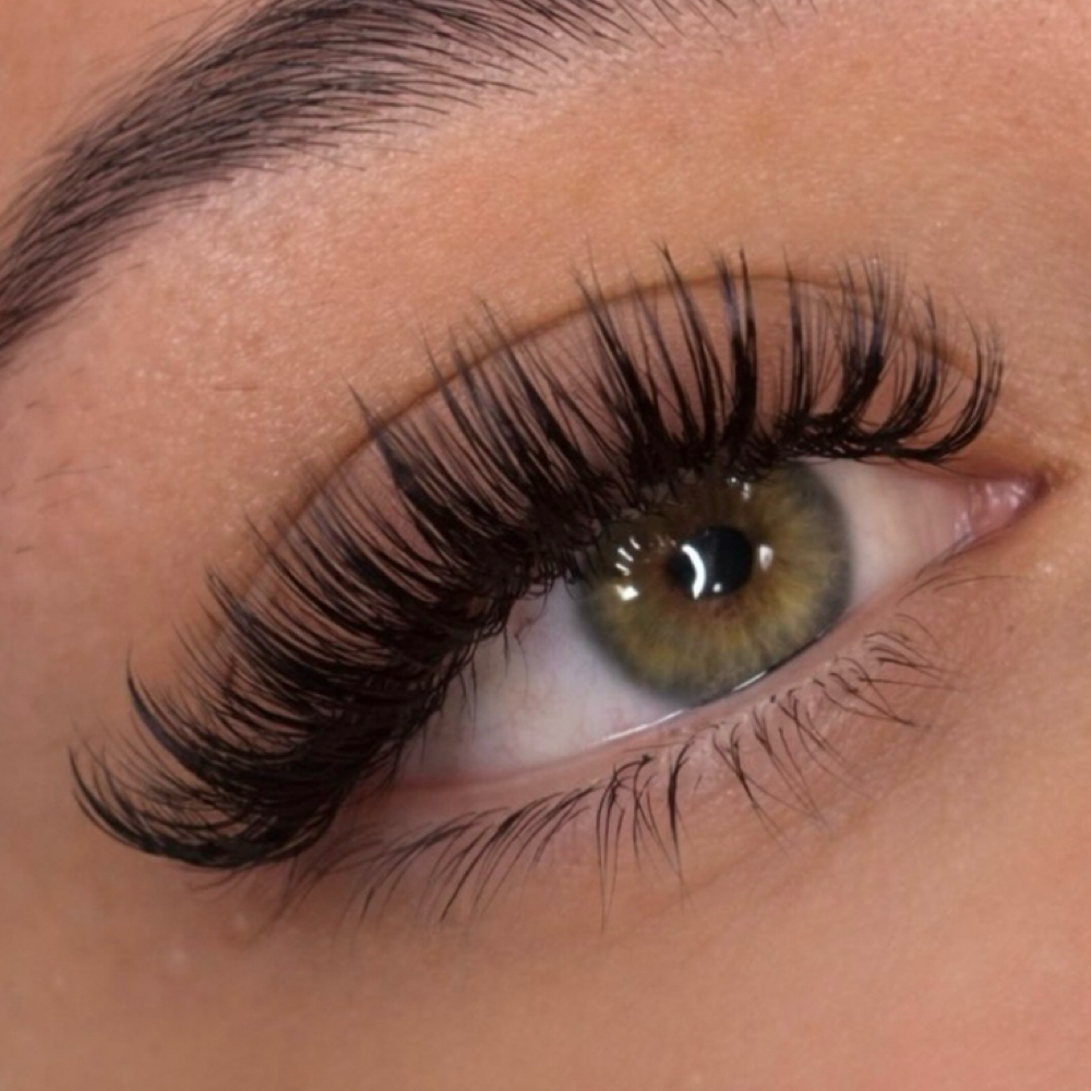 𝐖𝐞𝐭 𝐒𝐞𝐭 at WinksbyRy Lash Studio in Leander, TX