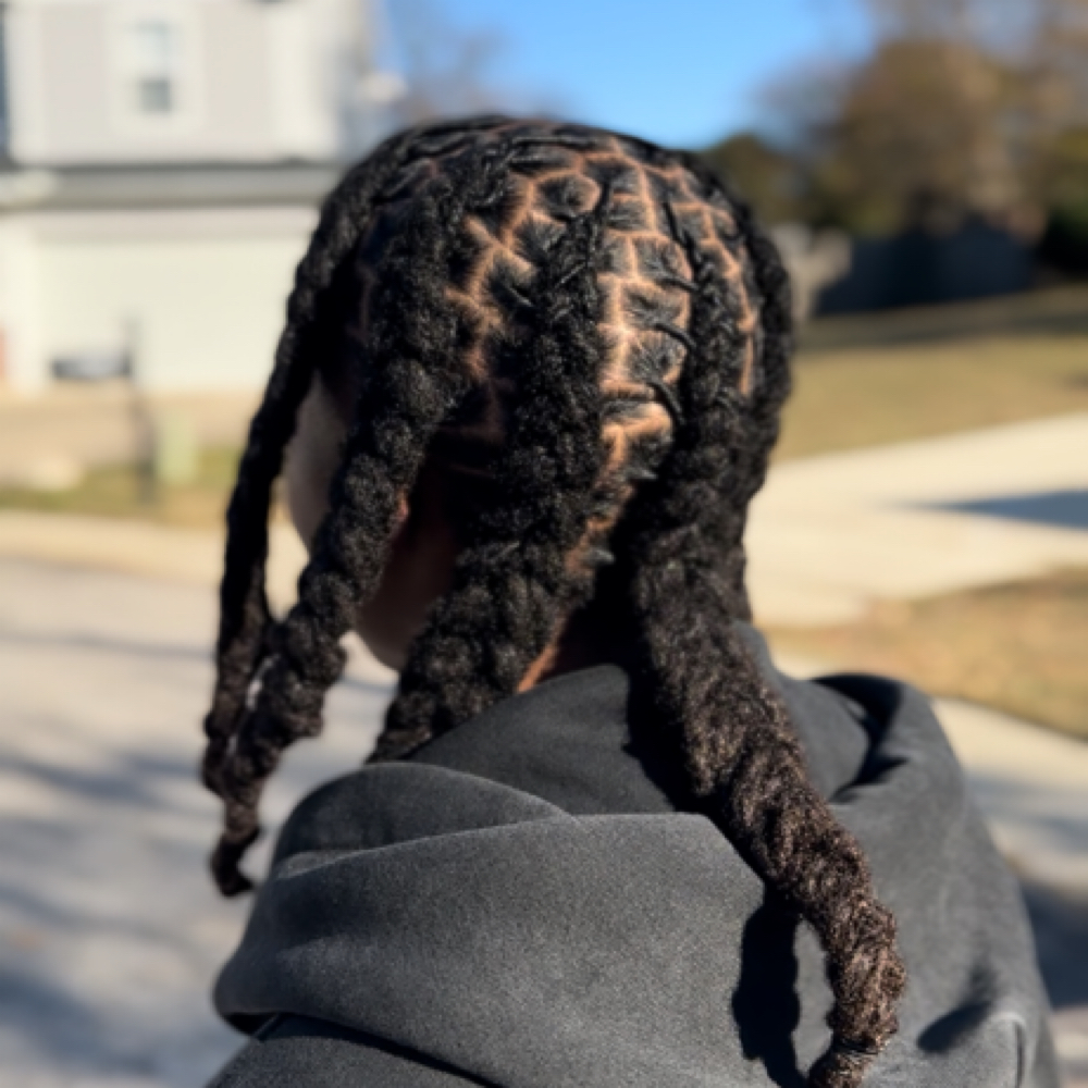 Loc Retwist (80-100) at HairByZhordanReignn in Smyrna, TN