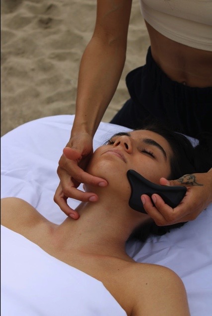 Facial Cupping Or Gua Sha