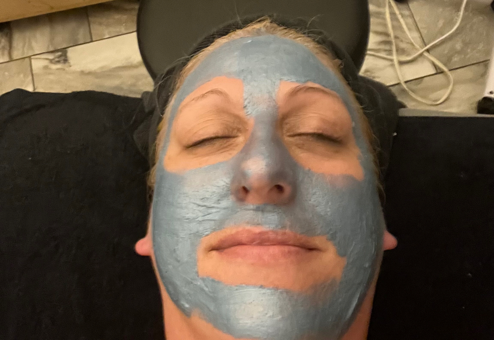 Anti -Aging Facial