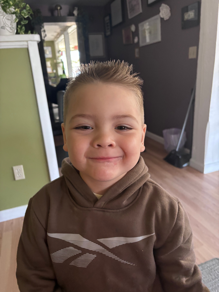 Kids Haircut (12 & Under)