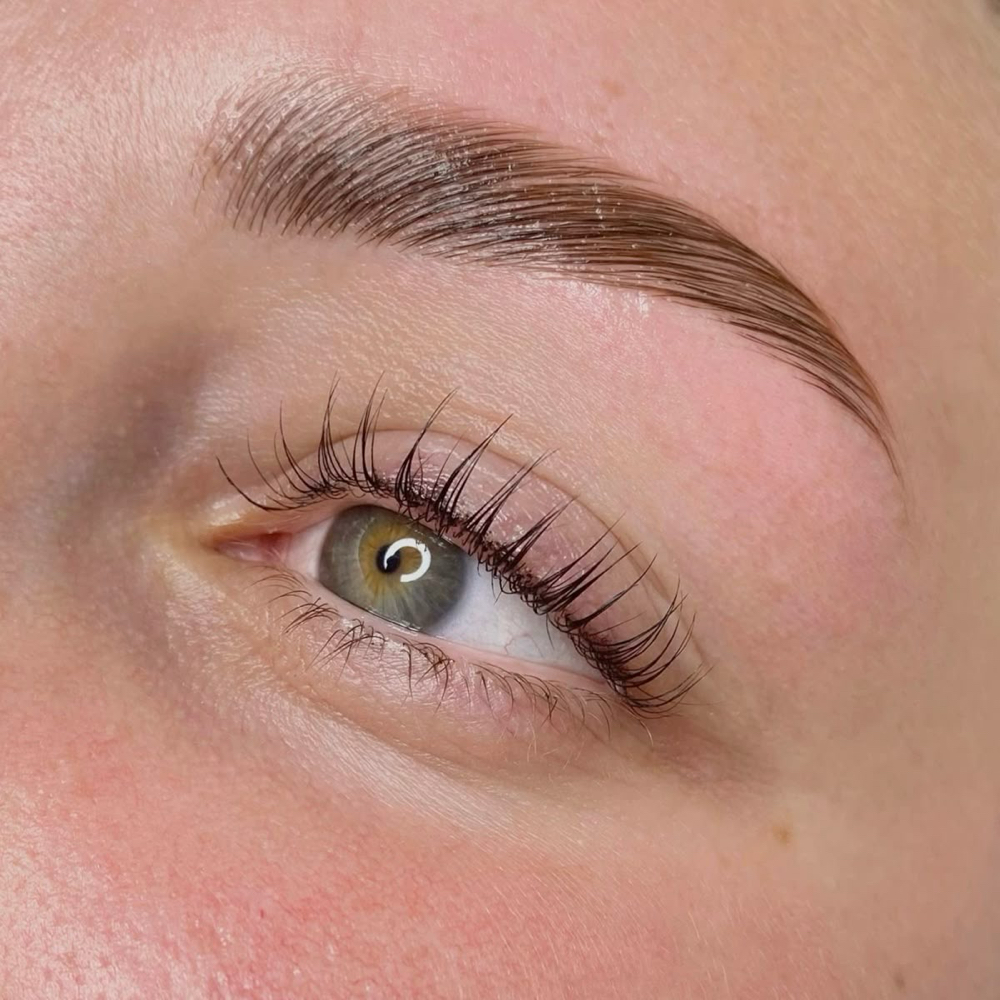 Brows Lamination + Shape
