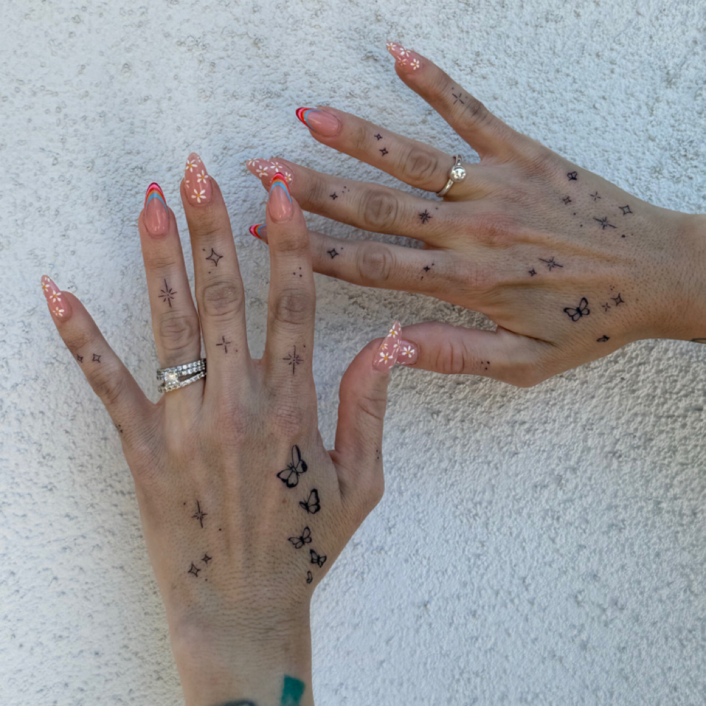 HAND TATTOOS WITH @amariisonn at DAZEY AESTHETIC COLLECTIVE in Phoenix, AZ