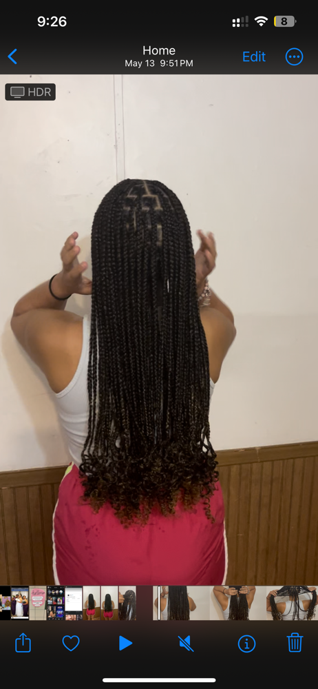 Medium Knotless