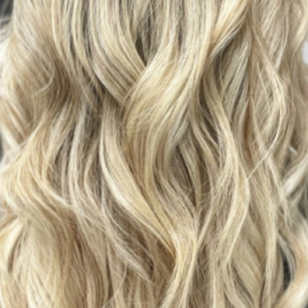 Full Blonding Transformation at Beachy Blondes By Ashley Rose in Jacksonville, FL