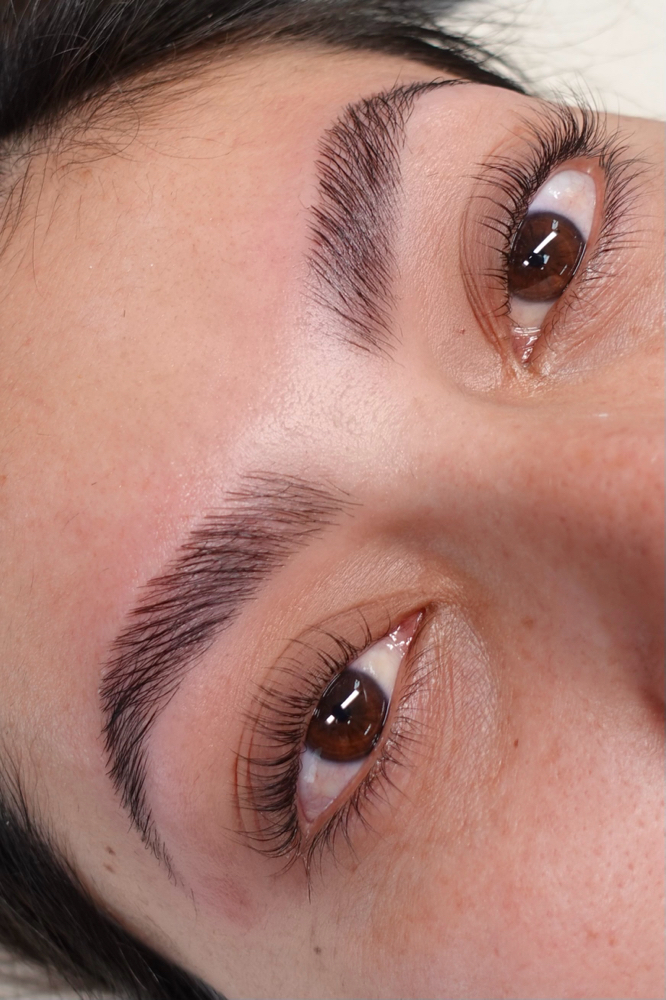 Brow lamination + Wax