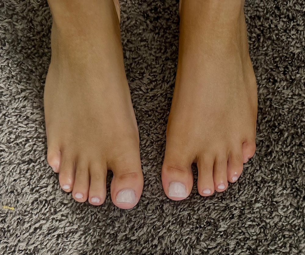Dry Pedicure (No Acrylic)/pedicura