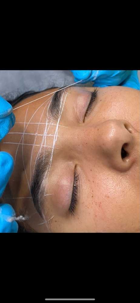 Brow mapping & Waxing