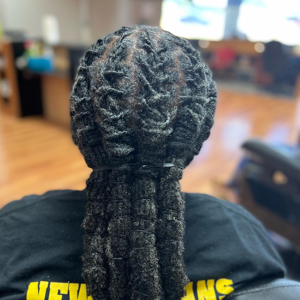 Loc Retwist And Simple Style