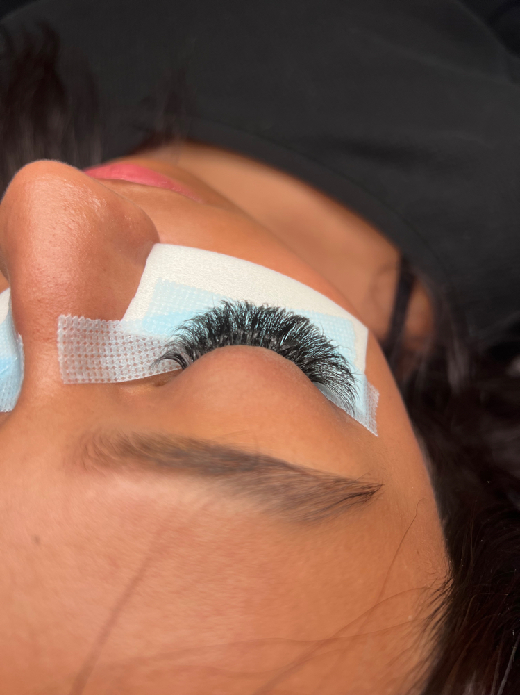 Full Set Lash Extensions