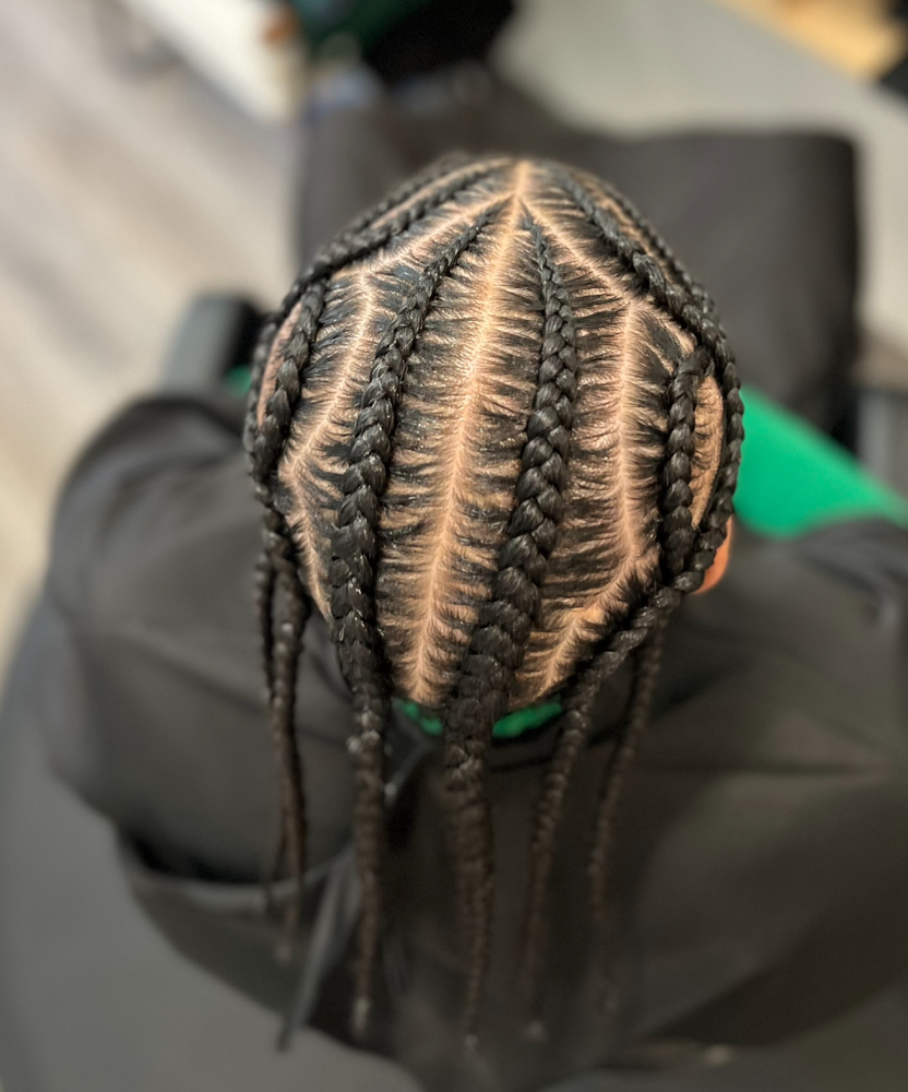 Men Design Braids at Braidsby_hami in Seattle, WA